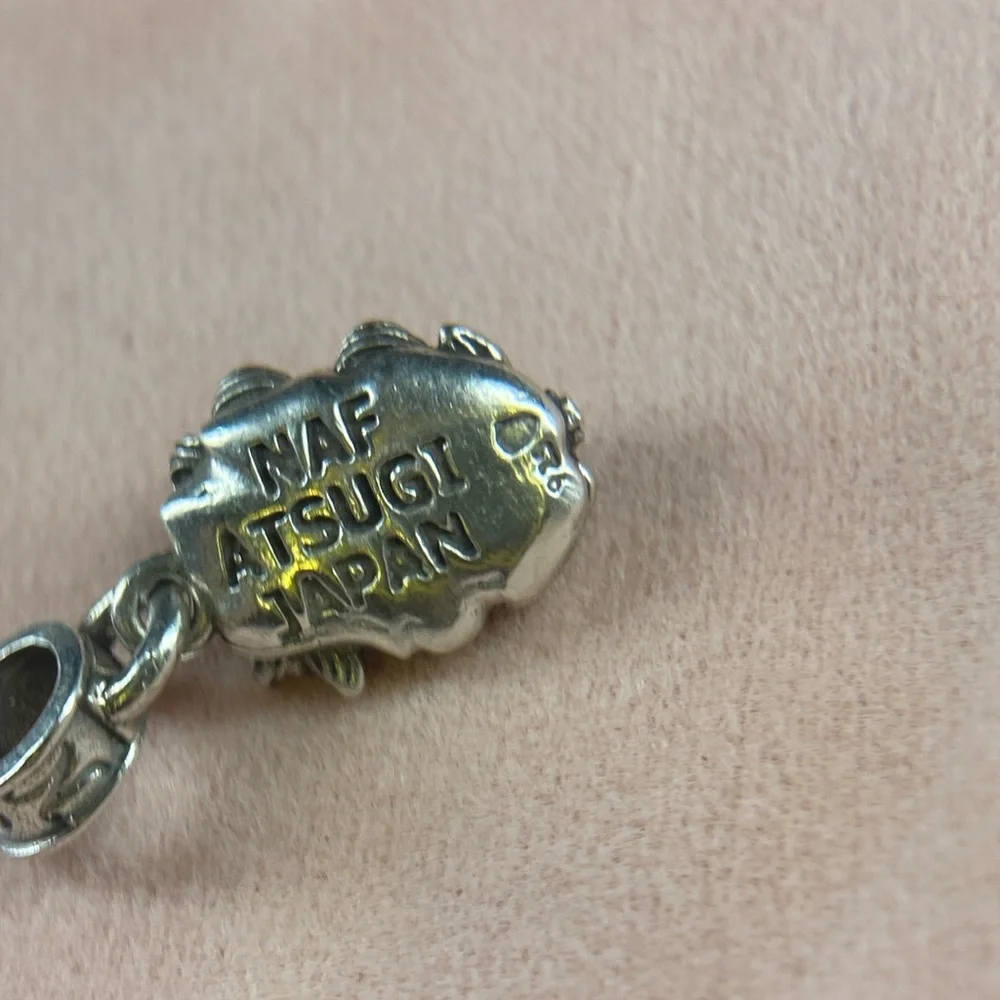 N/A elegant silver